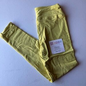 LuLaRoe NWT Leggings in Vibrant Yellow | One Size